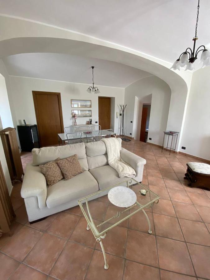 Una Casa Nel Verde 2 Сан-Маурицио-Канавезе Экстерьер фото